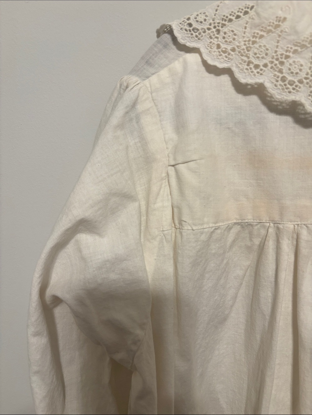 Eileen West Cream Lace-Trim Nightgown Vintage - Picture 8 of 10